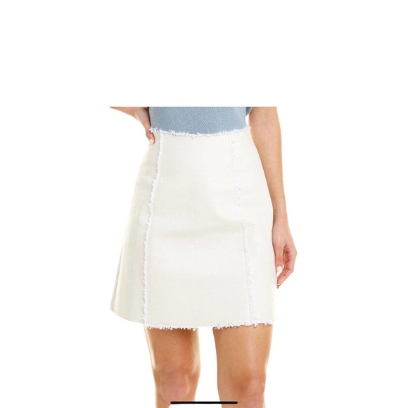 St. John Dresses & Skirts - St. John Women’s White Made In Italy Leather Great For Spring  Trim Skirt NEW 10